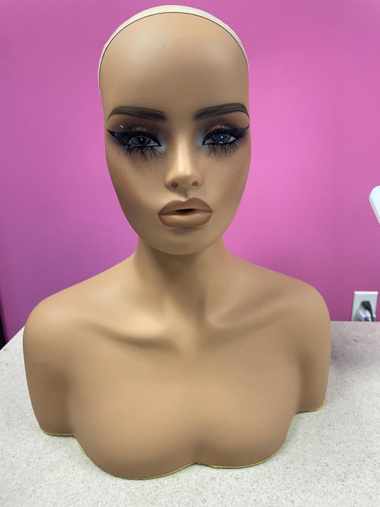 Mannequin Head